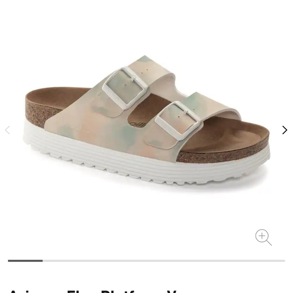 Birkenstock Women's Sandals in Cream and Tan